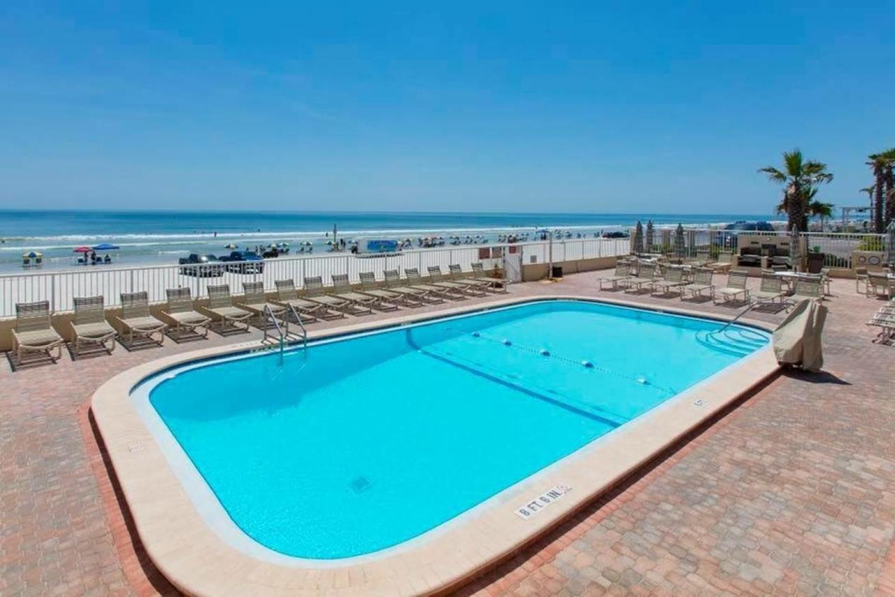 Fantasy Island Resort, Daytona Beach Shores Exterior photo