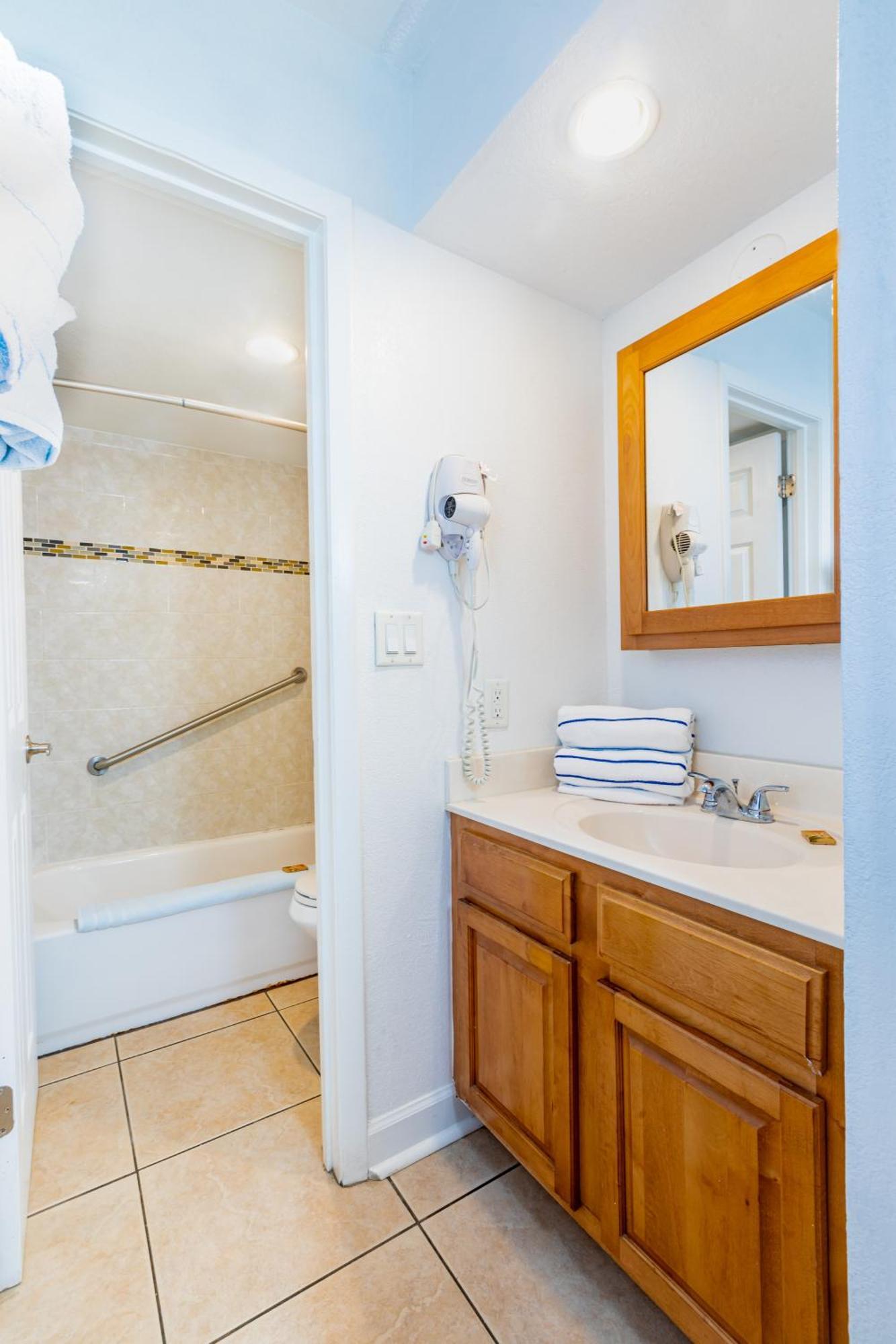 Fantasy Island Resort, Daytona Beach Shores Room photo