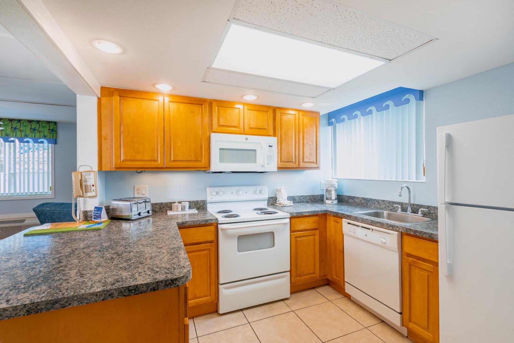Fantasy Island Resort, Daytona Beach Shores Room photo